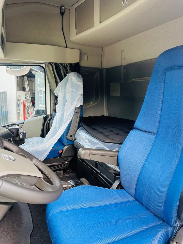 Volvo FH 540 6x2 Container Fassi F545 Heck - Kamion s kranom: slika Volvo FH 540 6x2 Container Fassi F545 Heck - Kamion s kranom Volvo FH 540 6x2 Container Fassi F545 Heck - Kamion s kranom: slika Volvo FH 540 6x2 Container Fassi F545 Heck - Kamion s kranom