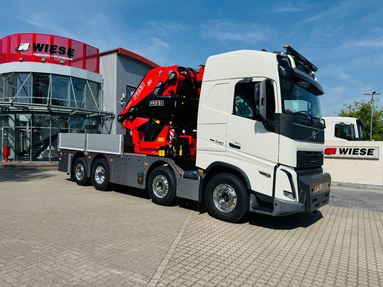 Volvo FH 540 mit Fassi F2150RAL Fly Jib + Winde - Kamion s otvorenim sandukom, Kamion s kranom: slika Volvo FH 540 mit Fassi F2150RAL Fly Jib + Winde - Kamion s otvorenim sandukom, Kamion s kranom Volvo FH 540 mit Fassi F2150RAL Fly Jib + Winde - Kamion s otvorenim sandukom, Kamion s kranom: slika Volvo FH 540 mit Fassi F2150RAL Fly Jib + Winde - Kamion s otvorenim sandukom, Kamion s kranom