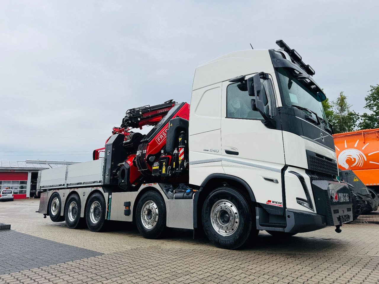 Volvo FH540 10x4 mit F1150 Ladekran, Sattelzugmaschine - Kamion s otvorenim sandukom, Kamion s kranom: slika Volvo FH540 10x4 mit F1150 Ladekran, Sattelzugmaschine - Kamion s otvorenim sandukom, Kamion s kranom Volvo FH540 10x4 mit F1150 Ladekran, Sattelzugmaschine - Kamion s otvorenim sandukom, Kamion s kranom: slika Volvo FH540 10x4 mit F1150 Ladekran, Sattelzugmaschine - Kamion s otvorenim sandukom, Kamion s kranom