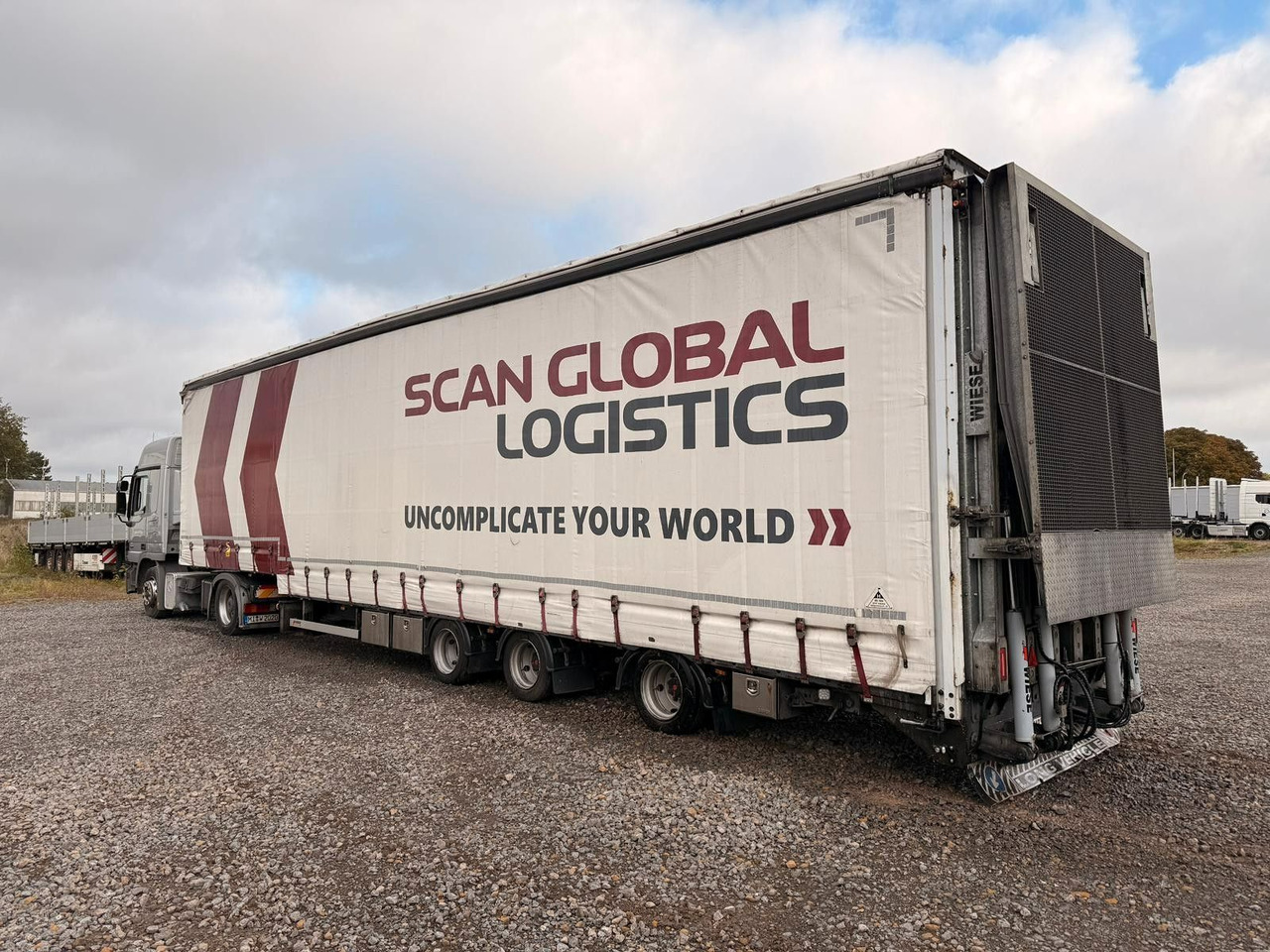 Wiese Gabelstaplertransporter Rampe Mega Lowline - Poluprikolica s niskim utovarivačem: slika Wiese Gabelstaplertransporter Rampe Mega Lowline - Poluprikolica s niskim utovarivačem Wiese Gabelstaplertransporter Rampe Mega Lowline - Poluprikolica s niskim utovarivačem: slika Wiese Gabelstaplertransporter Rampe Mega Lowline - Poluprikolica s niskim utovarivačem