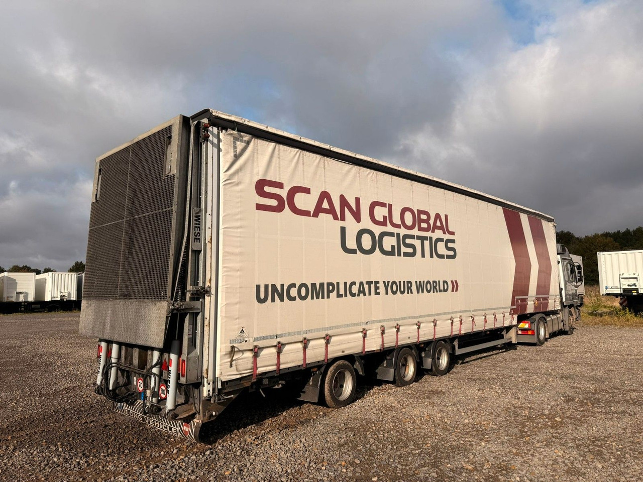 Wiese Gabelstaplertransporter Rampe Mega Lowline - Poluprikolica s niskim utovarivačem: slika Wiese Gabelstaplertransporter Rampe Mega Lowline - Poluprikolica s niskim utovarivačem Wiese Gabelstaplertransporter Rampe Mega Lowline - Poluprikolica s niskim utovarivačem: slika Wiese Gabelstaplertransporter Rampe Mega Lowline - Poluprikolica s niskim utovarivačem