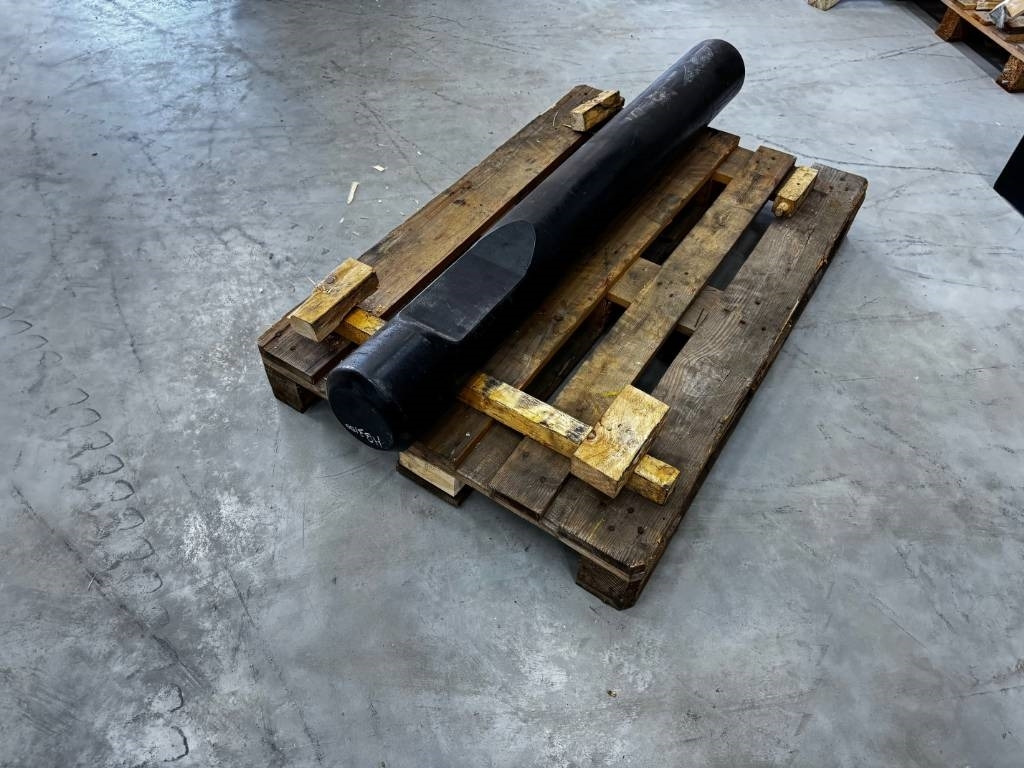 Epiroc Atlas Copco HB3100 HB3000 Blunt Tool Stampfmeißel - Hidraulični čekić za Građevinski strojevi: slika Epiroc Atlas Copco HB3100 HB3000 Blunt Tool Stampfmeißel - Hidraulični čekić za Građevinski strojevi Epiroc Atlas Copco HB3100 HB3000 Blunt Tool Stampfmeißel - Hidraulični čekić za Građevinski strojevi: slika Epiroc Atlas Copco HB3100 HB3000 Blunt Tool Stampfmeißel - Hidraulični čekić za Građevinski strojevi