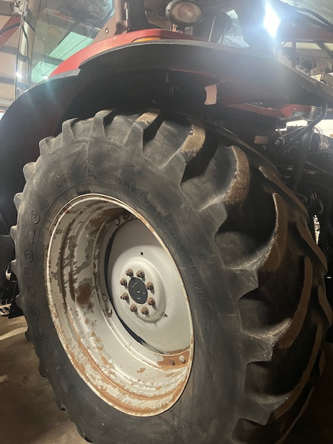 CASE IH MXU 135 - Traktor: slika CASE IH MXU 135 - Traktor CASE IH MXU 135 - Traktor: slika CASE IH MXU 135 - Traktor