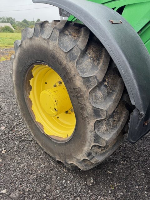 JOHN DEERE 6210R - Traktor: slika JOHN DEERE 6210R - Traktor JOHN DEERE 6210R - Traktor: slika JOHN DEERE 6210R - Traktor
