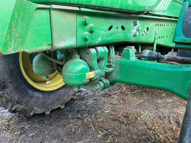 JOHN DEERE 6630 Premium - Traktor: slika JOHN DEERE 6630 Premium - Traktor JOHN DEERE 6630 Premium - Traktor: slika JOHN DEERE 6630 Premium - Traktor