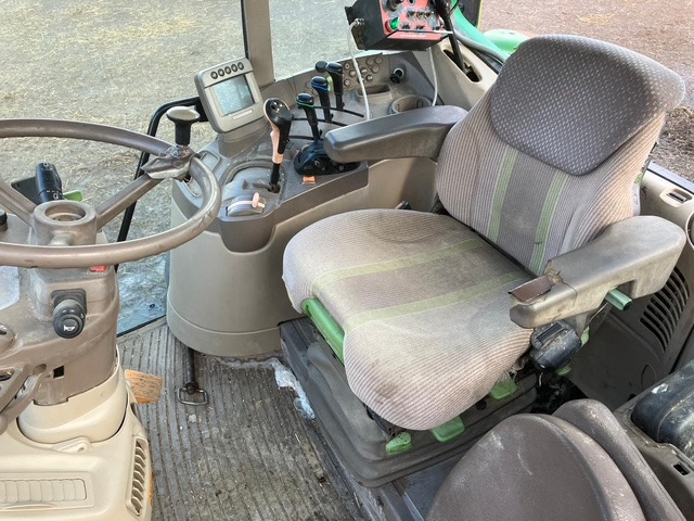 JOHN DEERE 6630 Premium - Traktor: slika JOHN DEERE 6630 Premium - Traktor JOHN DEERE 6630 Premium - Traktor: slika JOHN DEERE 6630 Premium - Traktor