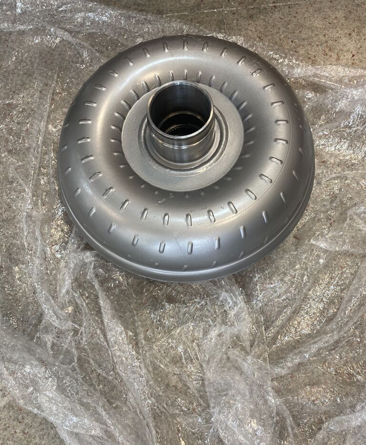 John Deere TORK KONVERTÖR John Deere 744H ZF 4646054034 - 4 WG 260 , 4646054015 – 4WG260 – AT209544 – John Deere 744H , 544H – 4WG160 – AT209715 – 4646054015 – John Deere , 544J – 4WG160 – 465605405 - Prijenos za Utovarivač na kotačima: slika John Deere TORK KONVERTÖR John Deere 744H ZF 4646054034 - 4 WG 260 , 4646054015 – 4WG260 – AT209544 – John Deere 744H , 544H – 4WG160 – AT209715 – 4646054015 – John Deere , 544J – 4WG160 – 465605405 - Prijenos za Utovarivač na kotačima John Deere TORK KONVERTÖR John Deere 744H ZF 4646054034 - 4 WG 260 , 4646054015 – 4WG260 – AT209544 – John Deere 744H , 544H – 4WG160 – AT209715 – 4646054015 – John Deere , 544J – 4WG160 – 465605405 - Prijenos za Utovarivač na kotačima: slika John Deere TORK KONVERTÖR John Deere 744H ZF 4646054034 - 4 WG 260 , 4646054015 – 4WG260 – AT209544 – John Deere 744H , 544H – 4WG160 – AT209715 – 4646054015 – John Deere , 544J – 4WG160 – 465605405 - Prijenos za Utovarivač na kotačima