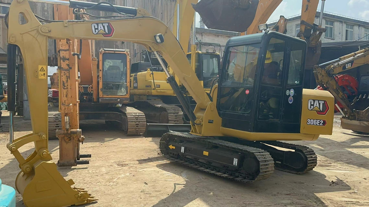 CATERPILLAR 306E2 - Mini bager: slika CATERPILLAR 306E2 - Mini bager CATERPILLAR 306E2 - Mini bager: slika CATERPILLAR 306E2 - Mini bager