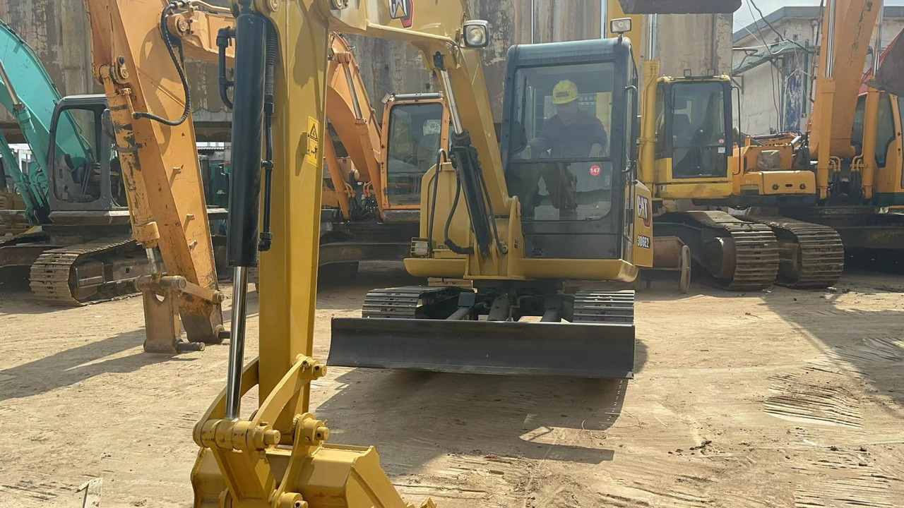 CATERPILLAR 306E2 - Mini bager: slika CATERPILLAR 306E2 - Mini bager CATERPILLAR 306E2 - Mini bager: slika CATERPILLAR 306E2 - Mini bager