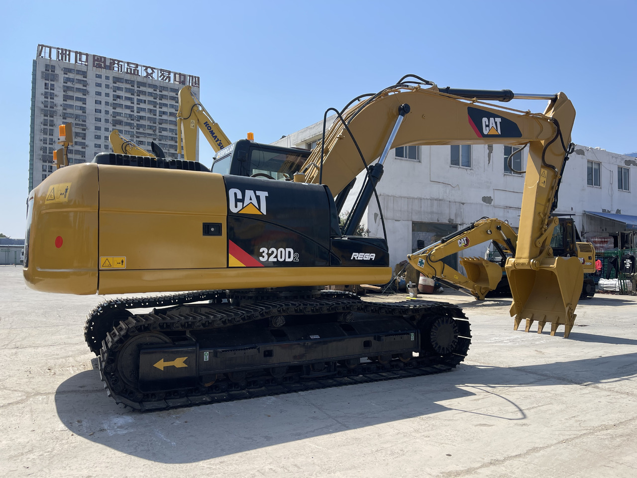 CATERPILLAR 320D2 - Bager gusjeničar: slika CATERPILLAR 320D2 - Bager gusjeničar CATERPILLAR 320D2 - Bager gusjeničar: slika CATERPILLAR 320D2 - Bager gusjeničar
