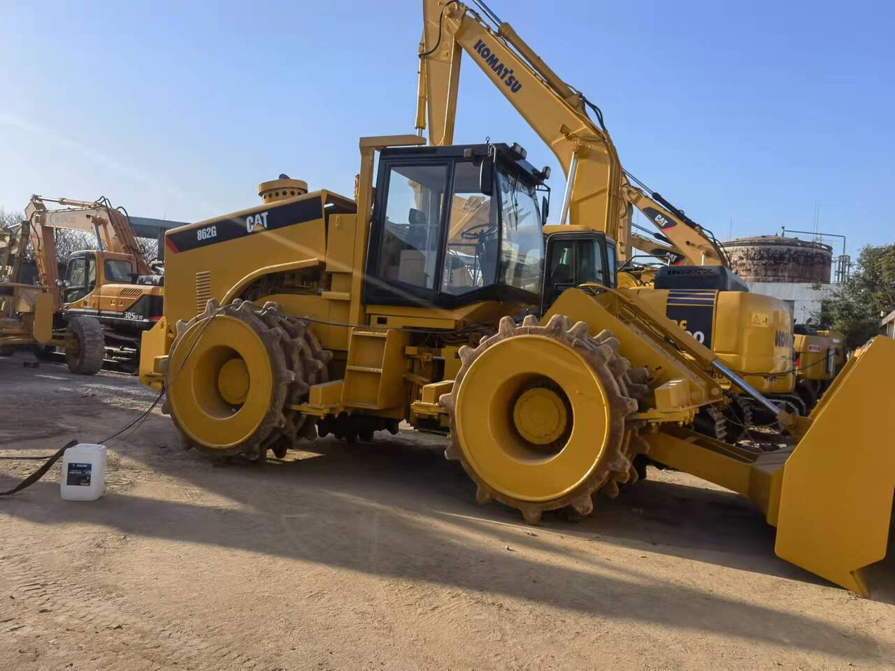 CATERPILLAR 862G - Kompaktni utovarivač gusjeničar: slika CATERPILLAR 862G - Kompaktni utovarivač gusjeničar CATERPILLAR 862G - Kompaktni utovarivač gusjeničar: slika CATERPILLAR 862G - Kompaktni utovarivač gusjeničar