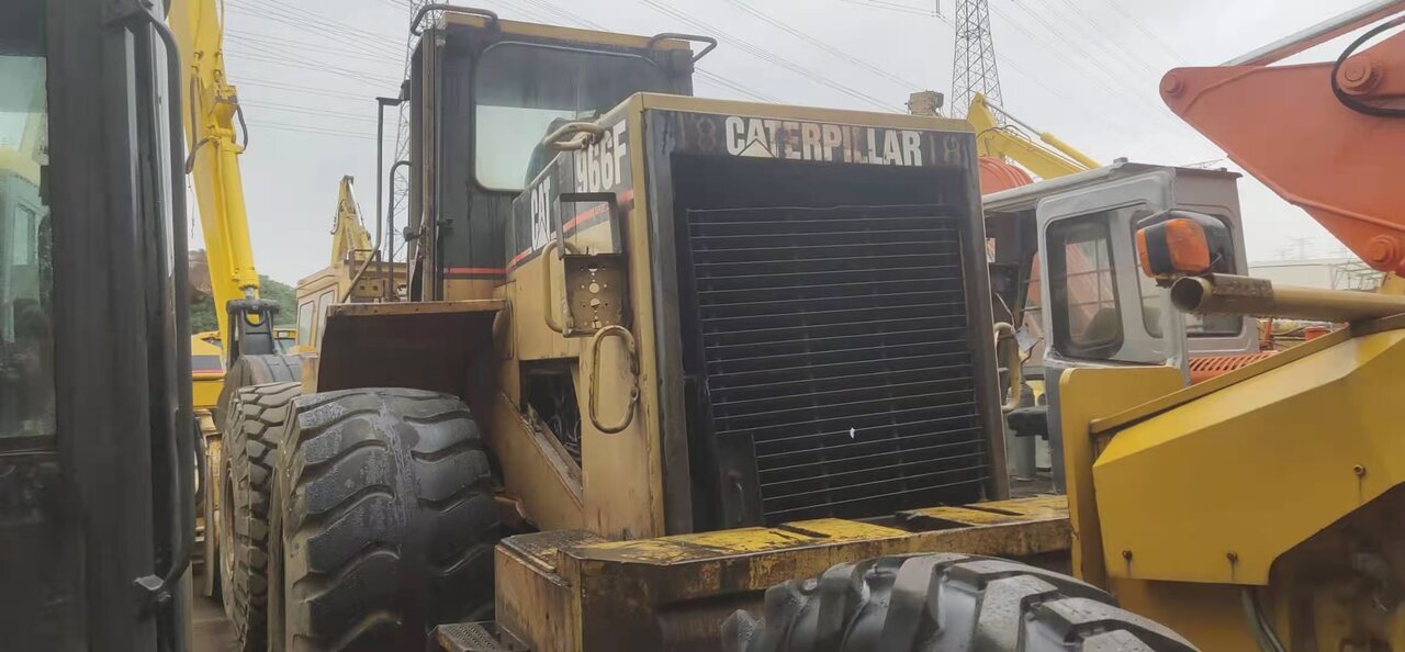 CATERPILLAR 966F - Utovarivač na kotačima: slika CATERPILLAR 966F - Utovarivač na kotačima CATERPILLAR 966F - Utovarivač na kotačima: slika CATERPILLAR 966F - Utovarivač na kotačima