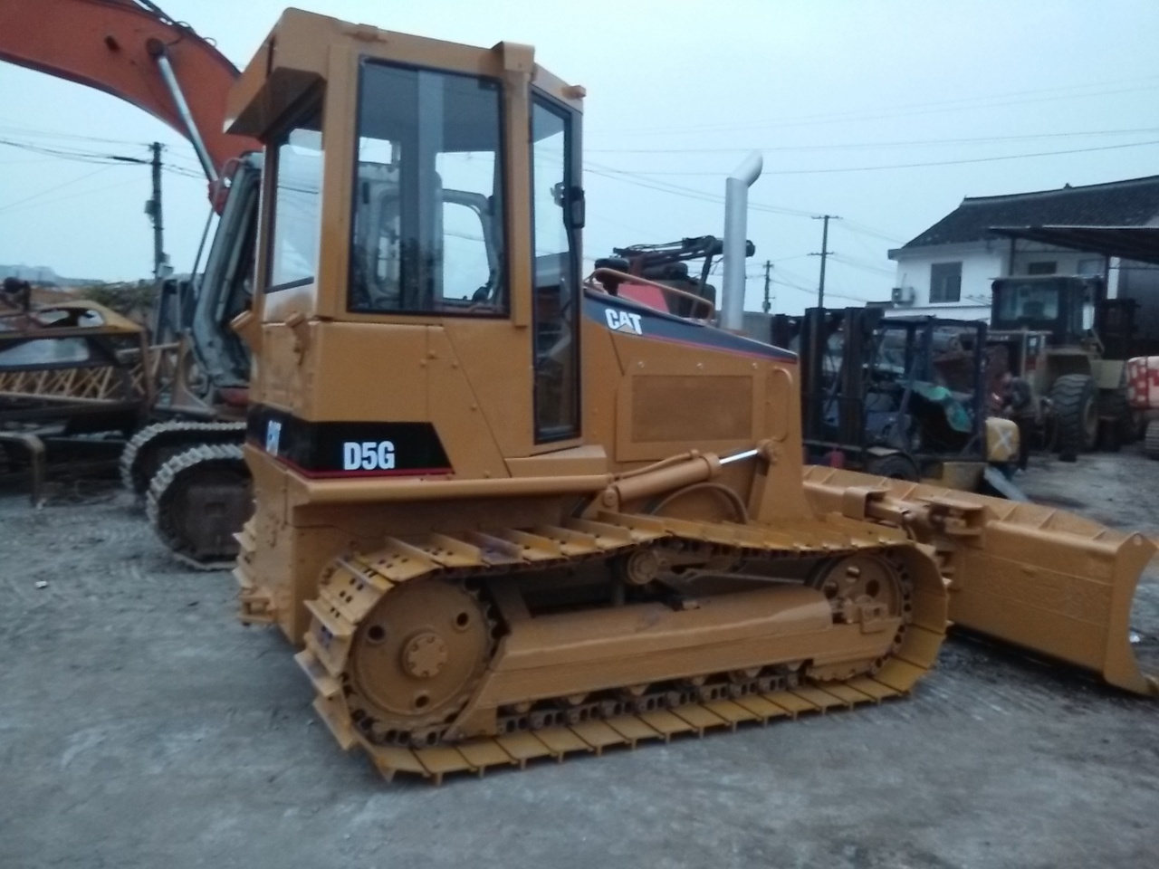 CATERPILLAR D5G - Buldožer: slika CATERPILLAR D5G - Buldožer CATERPILLAR D5G - Buldožer: slika CATERPILLAR D5G - Buldožer