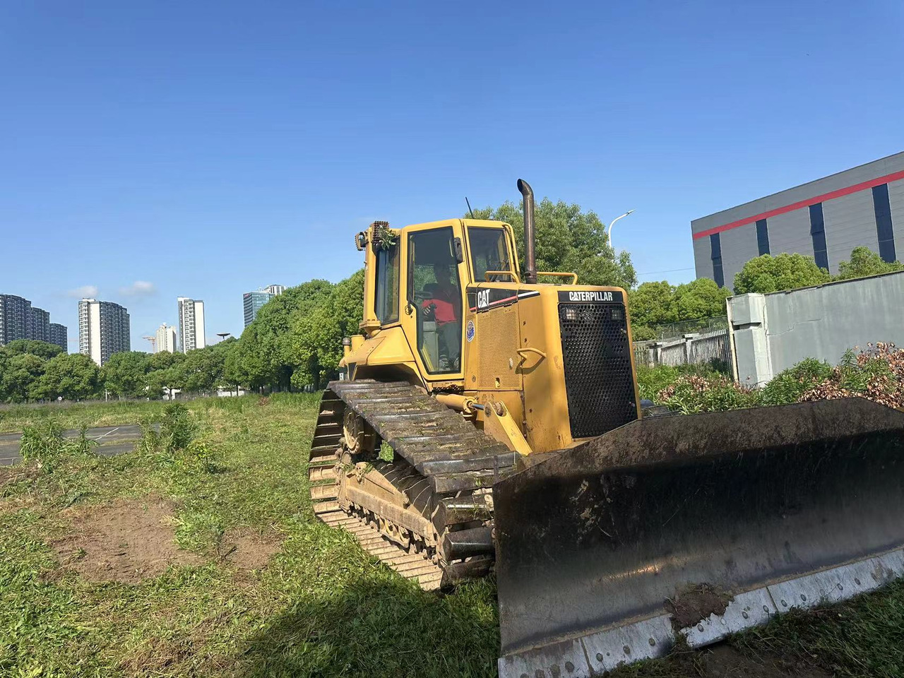 CATERPILLAR D5N - Buldožer: slika CATERPILLAR D5N - Buldožer CATERPILLAR D5N - Buldožer: slika CATERPILLAR D5N - Buldožer