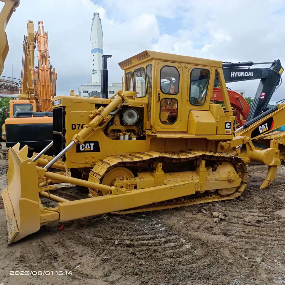 CATERPILLAR D7G - Buldožer: slika CATERPILLAR D7G - Buldožer CATERPILLAR D7G - Buldožer: slika CATERPILLAR D7G - Buldožer