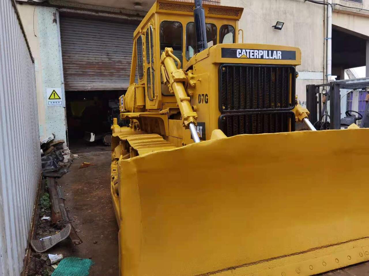CATERPILLAR D7G - Buldožer: slika CATERPILLAR D7G - Buldožer CATERPILLAR D7G - Buldožer: slika CATERPILLAR D7G - Buldožer