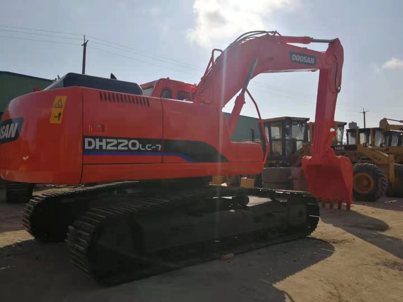 DOOSAN DH220LC - Bager gusjeničar: slika DOOSAN DH220LC - Bager gusjeničar DOOSAN DH220LC - Bager gusjeničar: slika DOOSAN DH220LC - Bager gusjeničar