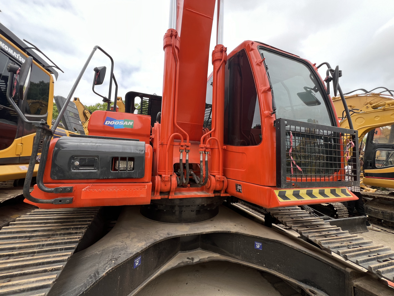 DOOSAN DX300 LC-7 - Bager gusjeničar: slika DOOSAN DX300 LC-7 - Bager gusjeničar DOOSAN DX300 LC-7 - Bager gusjeničar: slika DOOSAN DX300 LC-7 - Bager gusjeničar