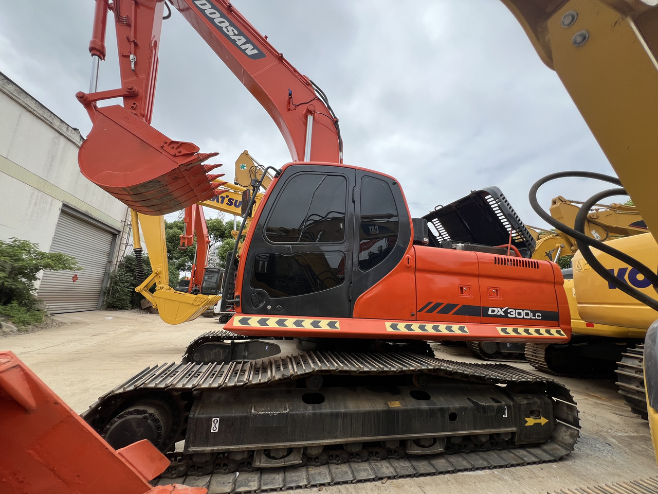 DOOSAN DX300 LC-7 - Bager gusjeničar: slika DOOSAN DX300 LC-7 - Bager gusjeničar DOOSAN DX300 LC-7 - Bager gusjeničar: slika DOOSAN DX300 LC-7 - Bager gusjeničar