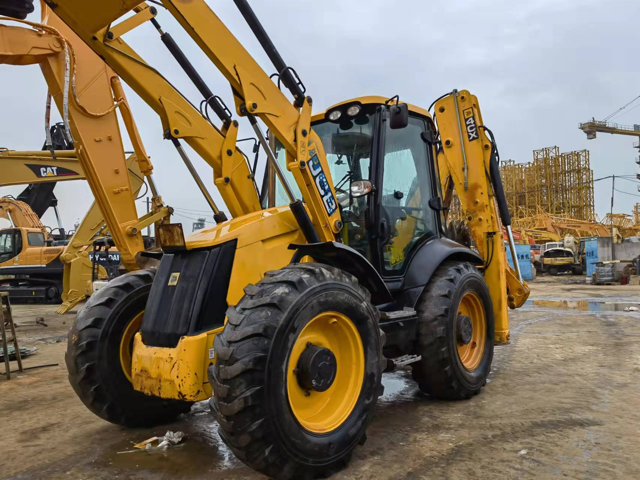 JCB 4CX ECO - Rovokopač-utovarivač: slika JCB 4CX ECO - Rovokopač-utovarivač JCB 4CX ECO - Rovokopač-utovarivač: slika JCB 4CX ECO - Rovokopač-utovarivač