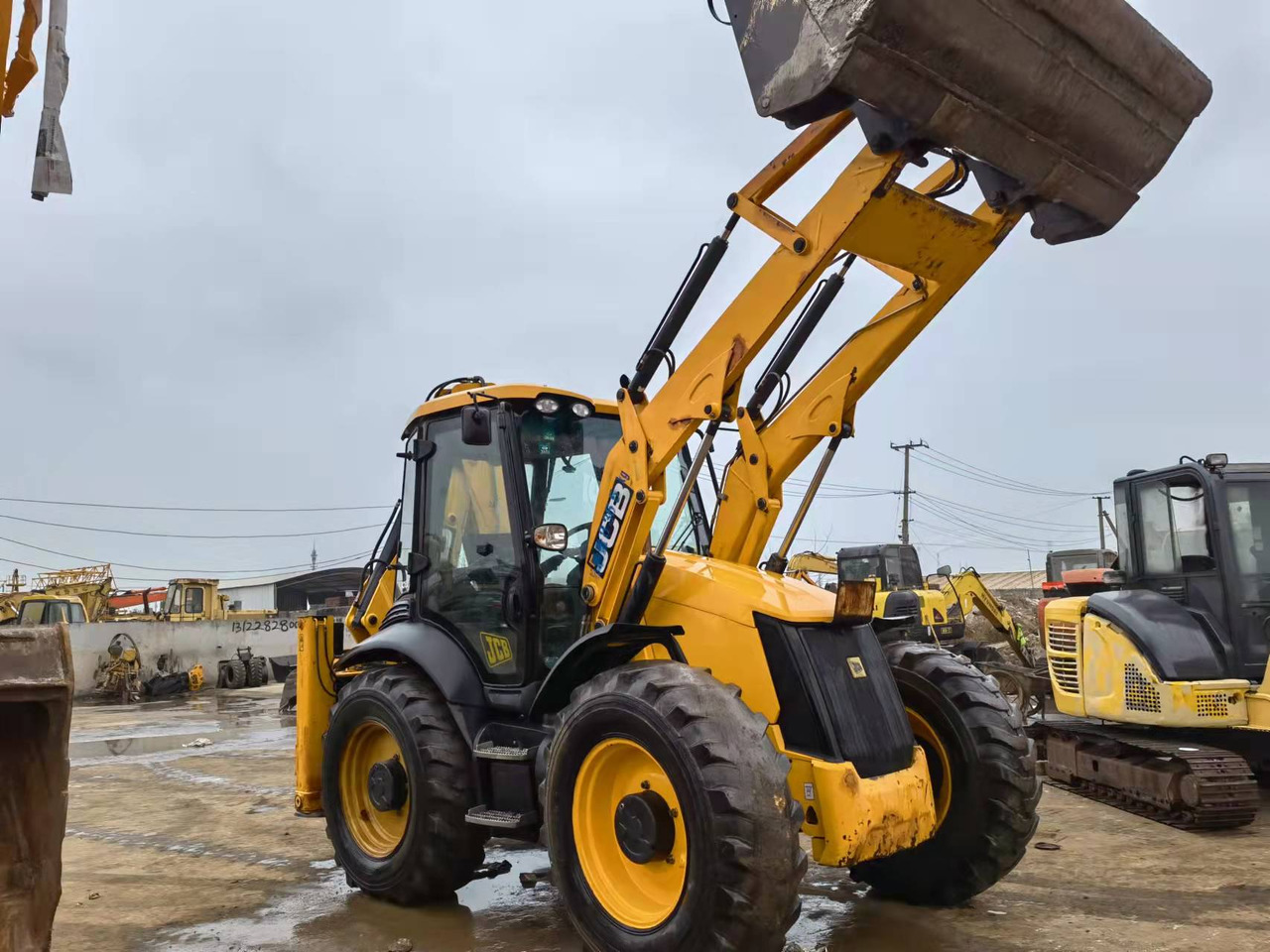 JCB 4CX ECO - Rovokopač-utovarivač: slika JCB 4CX ECO - Rovokopač-utovarivač JCB 4CX ECO - Rovokopač-utovarivač: slika JCB 4CX ECO - Rovokopač-utovarivač