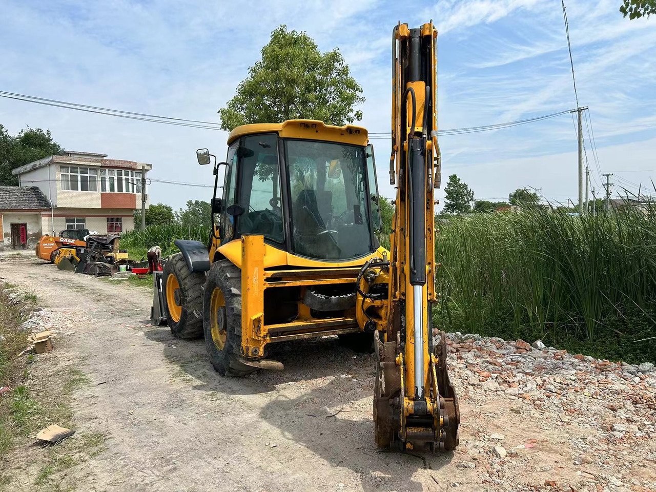 JCB 4CX - Rovokopač-utovarivač: slika JCB 4CX - Rovokopač-utovarivač JCB 4CX - Rovokopač-utovarivač: slika JCB 4CX - Rovokopač-utovarivač
