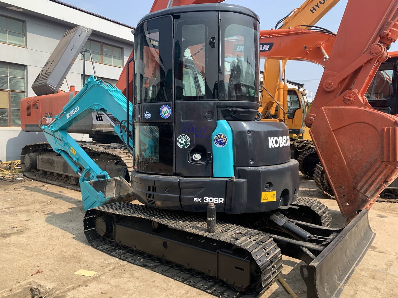KOBELCO SK30SR - Mini bager: slika KOBELCO SK30SR - Mini bager KOBELCO SK30SR - Mini bager: slika KOBELCO SK30SR - Mini bager