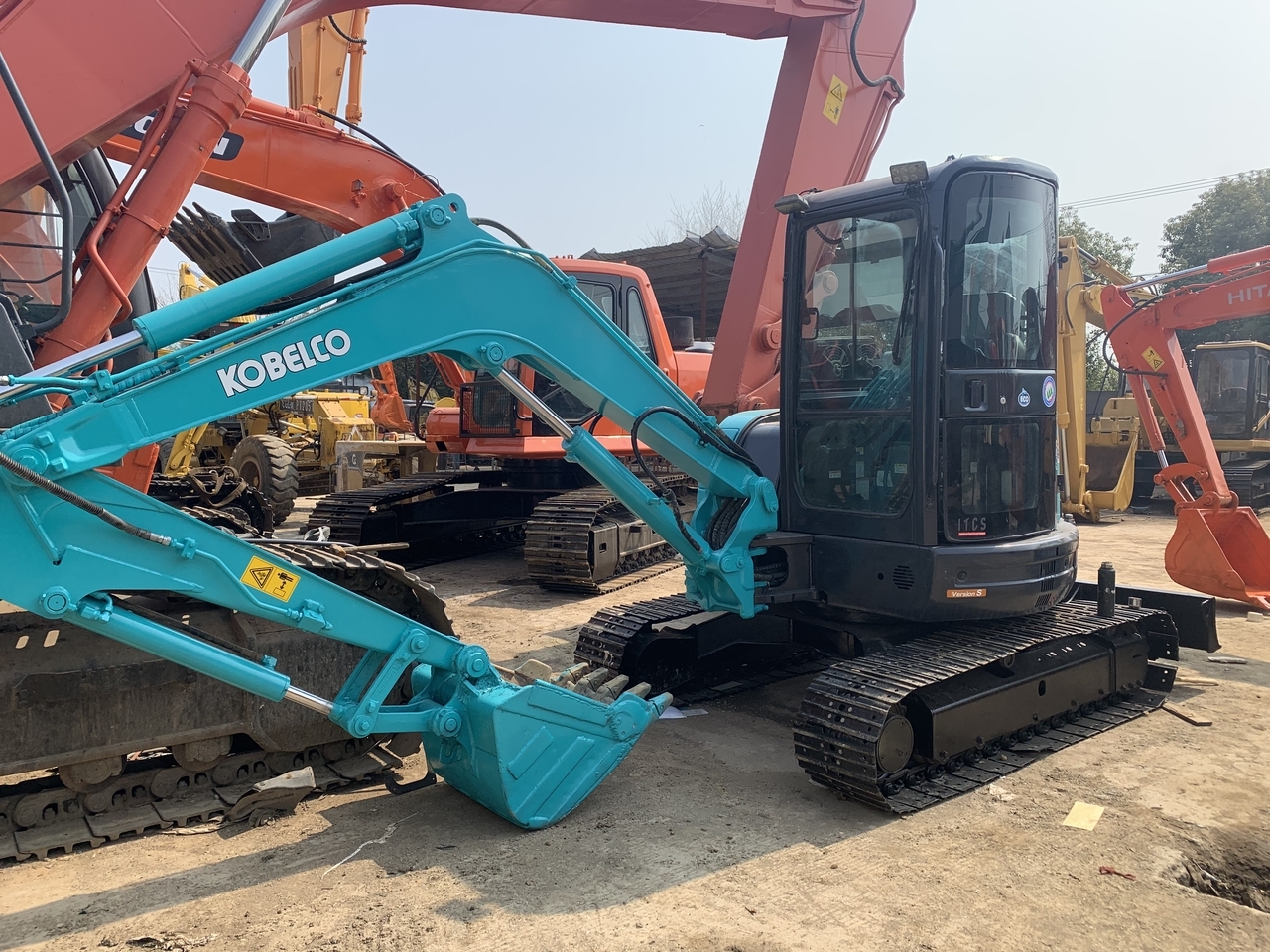KOBELCO SK30SR - Mini bager: slika KOBELCO SK30SR - Mini bager KOBELCO SK30SR - Mini bager: slika KOBELCO SK30SR - Mini bager