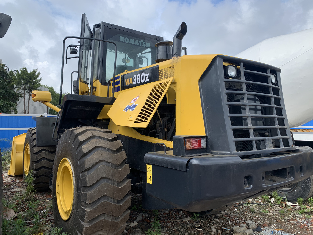 KOMATSU WA380Z - Utovarivač na kotačima: slika KOMATSU WA380Z - Utovarivač na kotačima KOMATSU WA380Z - Utovarivač na kotačima: slika KOMATSU WA380Z - Utovarivač na kotačima