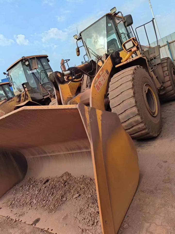 KOMATSU WA470-6 - Utovarivač na kotačima: slika KOMATSU WA470-6 - Utovarivač na kotačima KOMATSU WA470-6 - Utovarivač na kotačima: slika KOMATSU WA470-6 - Utovarivač na kotačima