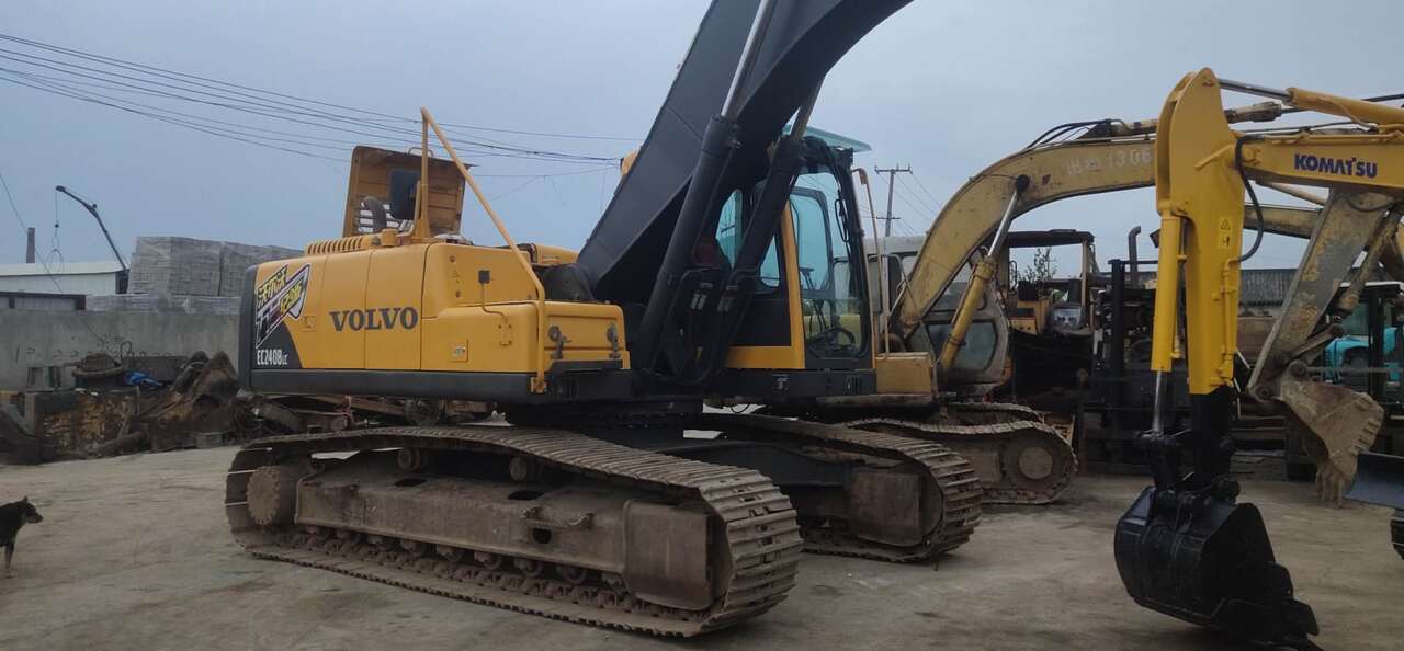 VOLVO EC240BLC - Bager gusjeničar: slika VOLVO EC240BLC - Bager gusjeničar VOLVO EC240BLC - Bager gusjeničar: slika VOLVO EC240BLC - Bager gusjeničar
