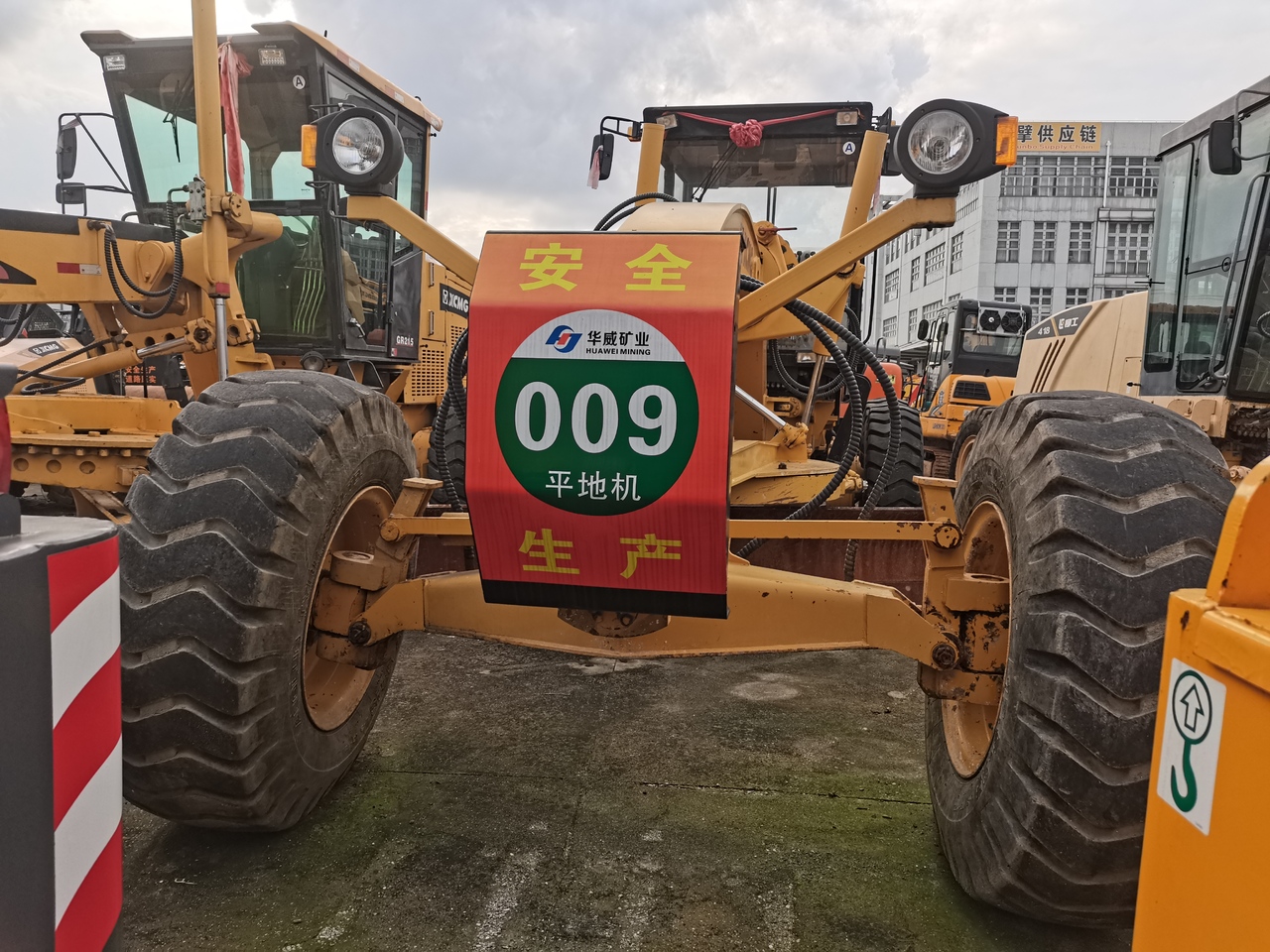 XCMG GR180 - Grejder: slika XCMG GR180 - Grejder XCMG GR180 - Grejder: slika XCMG GR180 - Grejder