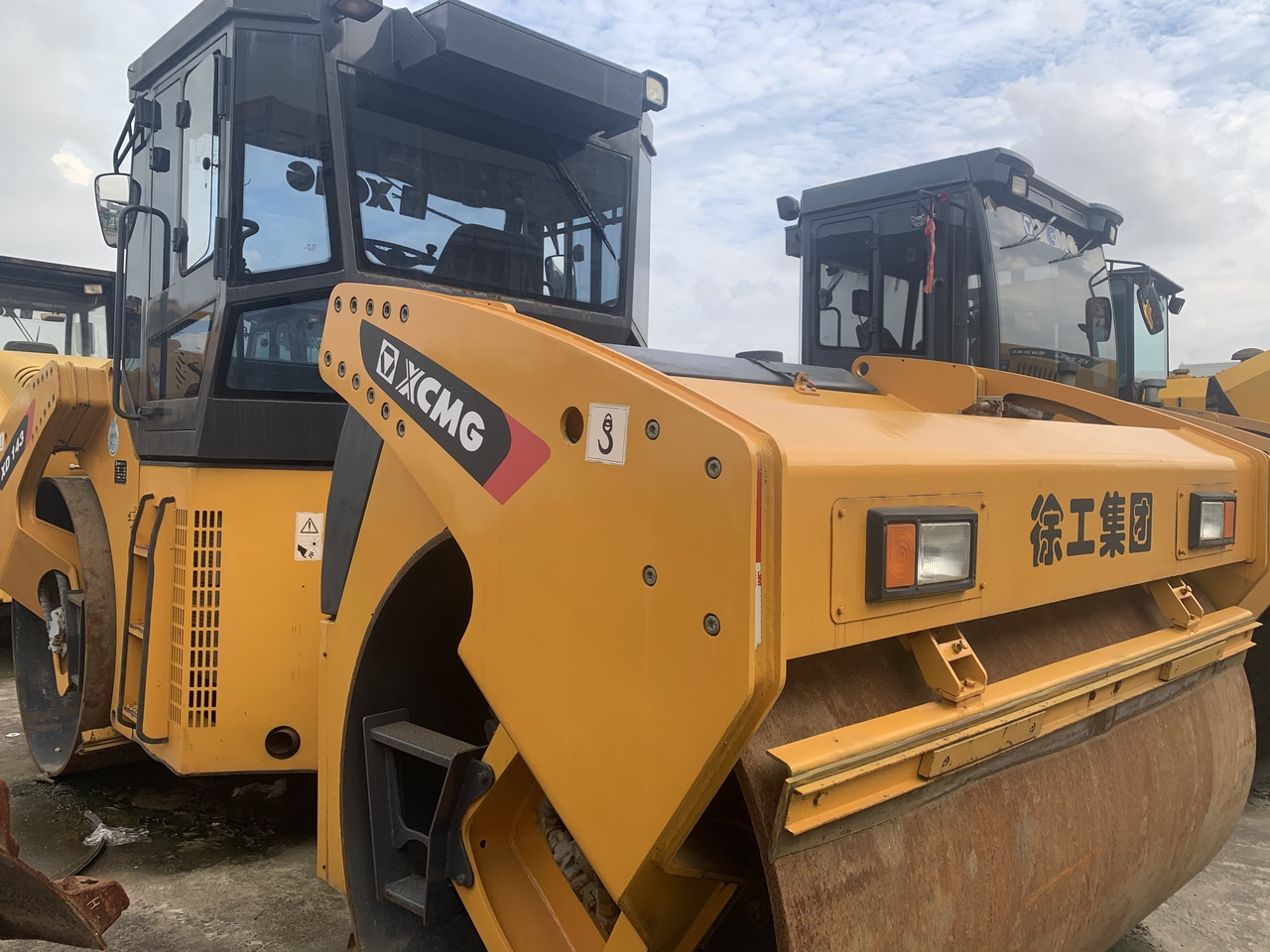 XCMG XD143 - Valjak: slika XCMG XD143 - Valjak XCMG XD143 - Valjak: slika XCMG XD143 - Valjak