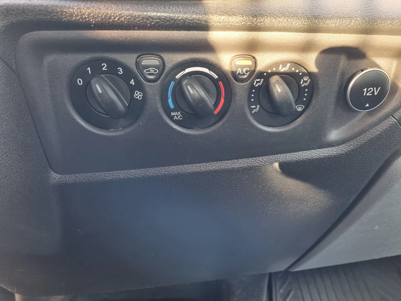 Dostavno vozilo s ravnom platformom, Dostavno vozilo s dvostrukom kabinom Ford Transit 2.0 TDCI 170 PK Open laadbak DC 6 Zits Euro 6: slika Dostavno vozilo s ravnom platformom, Dostavno vozilo s dvostrukom kabinom Ford Transit 2.0 TDCI 170 PK Open laadbak DC 6 Zits Euro 6