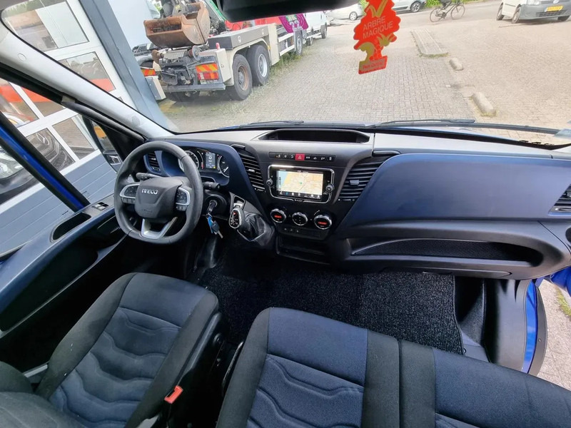 Furgon Iveco Daily 35S16 HI-MATIC 2.3 L2H2/ Airco/ Navi/ LED/ Matrix: slika Furgon Iveco Daily 35S16 HI-MATIC 2.3 L2H2/ Airco/ Navi/ LED/ Matrix