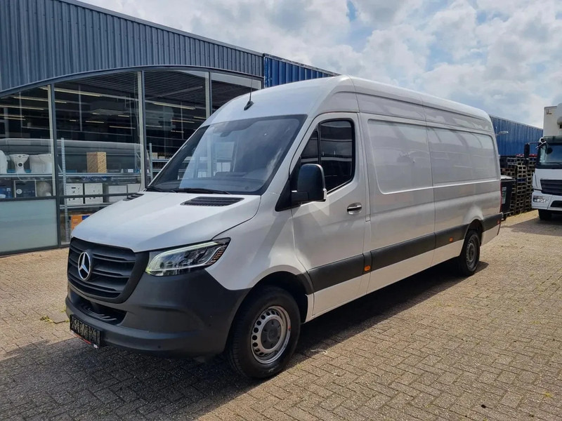 Mercedes-Benz Sprinter 315 CDI L3H2/ Airco/ Navi/ Xenon - Mali kombi: slika Mercedes-Benz Sprinter 315 CDI L3H2/ Airco/ Navi/ Xenon - Mali kombi Mercedes-Benz Sprinter 315 CDI L3H2/ Airco/ Navi/ Xenon - Mali kombi: slika Mercedes-Benz Sprinter 315 CDI L3H2/ Airco/ Navi/ Xenon - Mali kombi