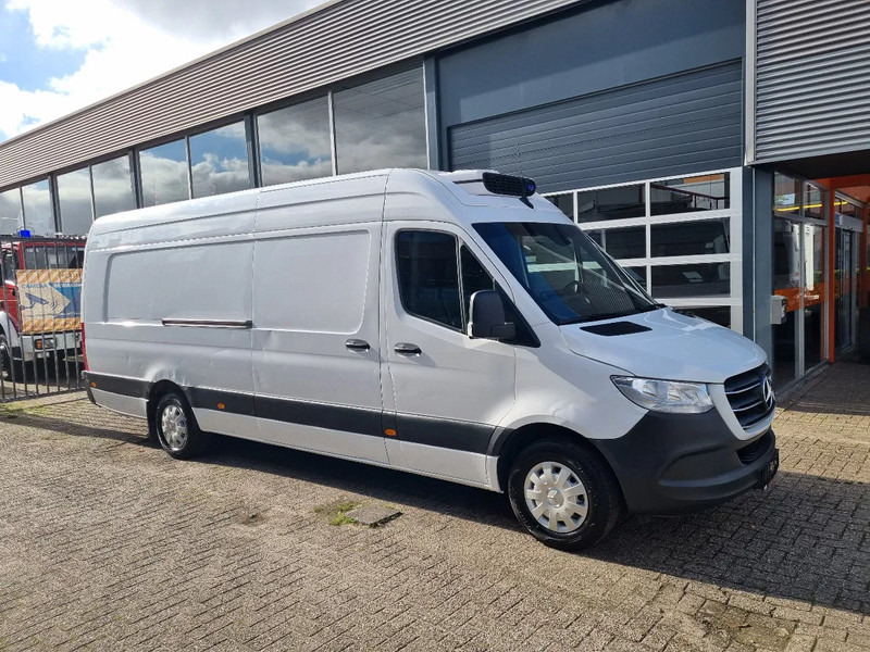 Mercedes-Benz Sprinter 315 CDI L4H2 XXL Koelwagen Carrier Viento 350 Euro 6D-T - Dostavno vozilo hladnjača: slika Mercedes-Benz Sprinter 315 CDI L4H2 XXL Koelwagen Carrier Viento 350 Euro 6D-T - Dostavno vozilo hladnjača Mercedes-Benz Sprinter 315 CDI L4H2 XXL Koelwagen Carrier Viento 350 Euro 6D-T - Dostavno vozilo hladnjača: slika Mercedes-Benz Sprinter 315 CDI L4H2 XXL Koelwagen Carrier Viento 350 Euro 6D-T - Dostavno vozilo hladnjača