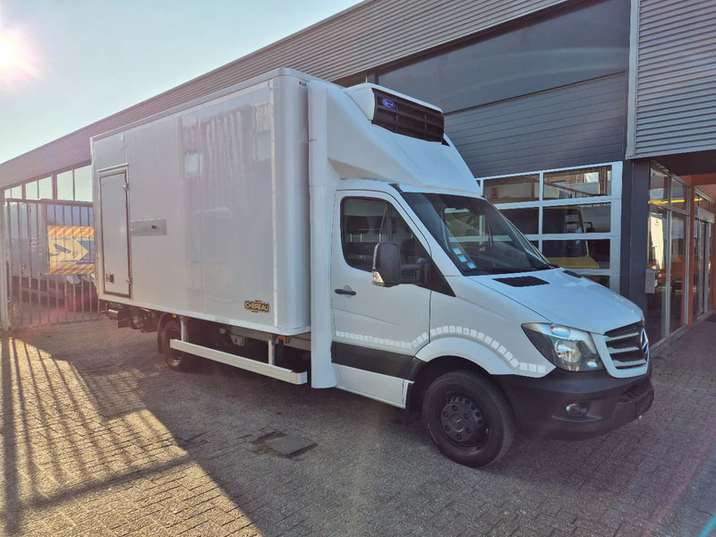 Mercedes-Benz Sprinter 519 CDI 3.0 V6 Koelkoffer LBW 1000 KG Xarios 500 st 230V Chereau Euro 6 - Dostavno vozilo hladnjača: slika Mercedes-Benz Sprinter 519 CDI 3.0 V6 Koelkoffer LBW 1000 KG Xarios 500 st 230V Chereau Euro 6 - Dostavno vozilo hladnjača Mercedes-Benz Sprinter 519 CDI 3.0 V6 Koelkoffer LBW 1000 KG Xarios 500 st 230V Chereau Euro 6 - Dostavno vozilo hladnjača: slika Mercedes-Benz Sprinter 519 CDI 3.0 V6 Koelkoffer LBW 1000 KG Xarios 500 st 230V Chereau Euro 6 - Dostavno vozilo hladnjača
