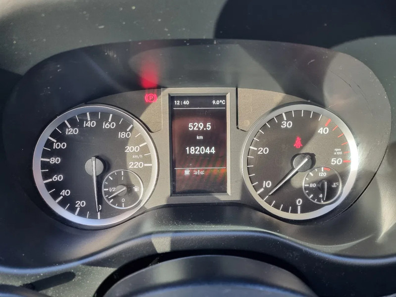 Mali kombi Mercedes-Benz Vito 114 CDI L2 Euro 6 RWD 2.2 CDI: slika Mali kombi Mercedes-Benz Vito 114 CDI L2 Euro 6 RWD 2.2 CDI