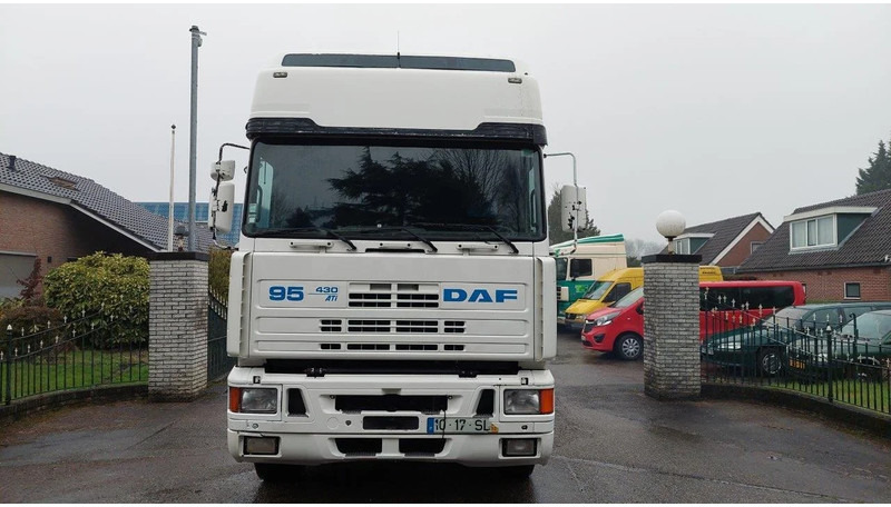 DAF 95.430 430 ATI SSC - Tegljač: slika DAF 95.430 430 ATI SSC - Tegljač DAF 95.430 430 ATI SSC - Tegljač: slika DAF 95.430 430 ATI SSC - Tegljač