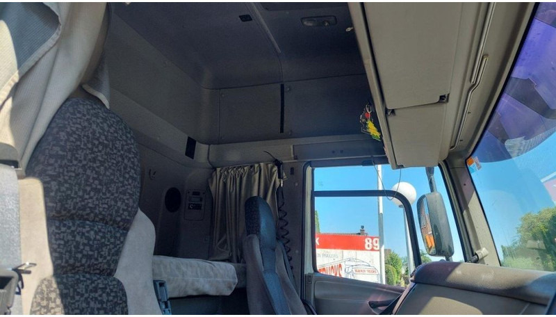 Tegljač DAF CF 85.410 4x2 MANUAL 410 POWER: slika Tegljač DAF CF 85.410 4x2 MANUAL 410 POWER