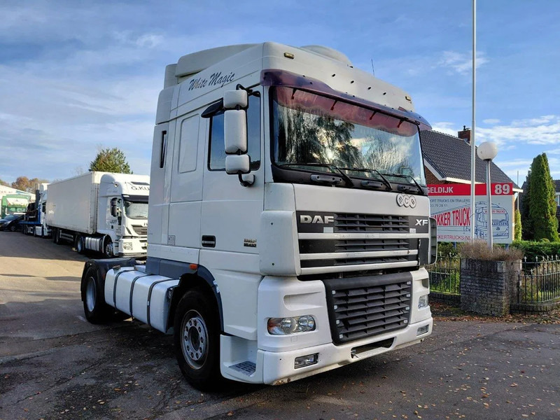 DAF XF 95.430 4x2 - Tegljač: slika DAF XF 95.430 4x2 - Tegljač DAF XF 95.430 4x2 - Tegljač: slika DAF XF 95.430 4x2 - Tegljač