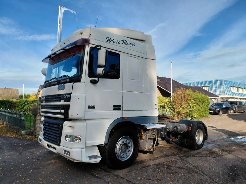 DAF XF 95.430 4x2 - Tegljač: slika DAF XF 95.430 4x2 - Tegljač DAF XF 95.430 4x2 - Tegljač: slika DAF XF 95.430 4x2 - Tegljač