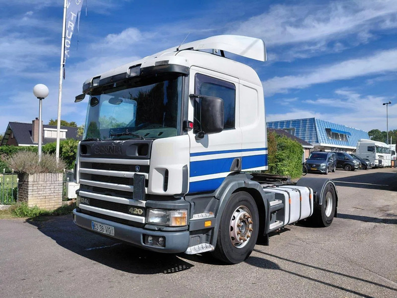 Scania P124-420 MANUAL + RETARDER !!!! 2 PIPES !!!! - Tegljač: slika Scania P124-420 MANUAL + RETARDER !!!! 2 PIPES !!!! - Tegljač Scania P124-420 MANUAL + RETARDER !!!! 2 PIPES !!!! - Tegljač: slika Scania P124-420 MANUAL + RETARDER !!!! 2 PIPES !!!! - Tegljač
