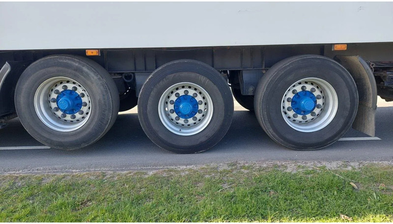 Van Eck 3 AXLE BPW THERMO KING SMX-II - Poluprikolica hladnjača: slika Van Eck 3 AXLE BPW THERMO KING SMX-II - Poluprikolica hladnjača Van Eck 3 AXLE BPW THERMO KING SMX-II - Poluprikolica hladnjača: slika Van Eck 3 AXLE BPW THERMO KING SMX-II - Poluprikolica hladnjača