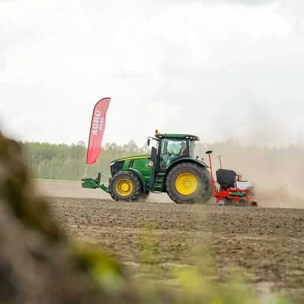 AGRO-MASZ FALCON - SIEWNIK PUNKTOWY - Precizna sijačica: slika AGRO-MASZ FALCON - SIEWNIK PUNKTOWY - Precizna sijačica AGRO-MASZ FALCON - SIEWNIK PUNKTOWY - Precizna sijačica: slika AGRO-MASZ FALCON - SIEWNIK PUNKTOWY - Precizna sijačica