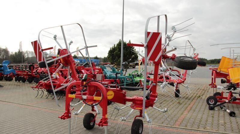 JAR-MET Kreiselwender/ Rotary tedder/ Przetrząsacz karuzelowy - Prevrtač sijena/ Grabulje: slika JAR-MET Kreiselwender/ Rotary tedder/ Przetrząsacz karuzelowy - Prevrtač sijena/ Grabulje JAR-MET Kreiselwender/ Rotary tedder/ Przetrząsacz karuzelowy - Prevrtač sijena/ Grabulje: slika JAR-MET Kreiselwender/ Rotary tedder/ Przetrząsacz karuzelowy - Prevrtač sijena/ Grabulje