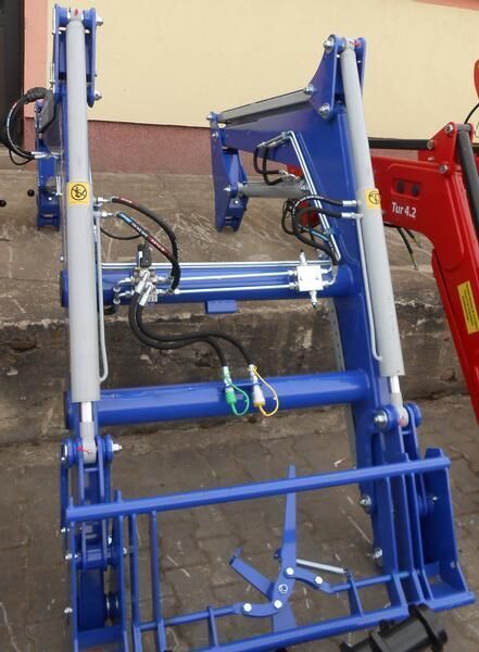 Metal-Technik Frontlader für Claas/ Front loader/ Ładowacz TUR - Prednji utovarivač za traktor za Poljoprivredni strojevi: slika Metal-Technik Frontlader für Claas/ Front loader/ Ładowacz TUR - Prednji utovarivač za traktor za Poljoprivredni strojevi Metal-Technik Frontlader für Claas/ Front loader/ Ładowacz TUR - Prednji utovarivač za traktor za Poljoprivredni strojevi: slika Metal-Technik Frontlader für Claas/ Front loader/ Ładowacz TUR - Prednji utovarivač za traktor za Poljoprivredni strojevi