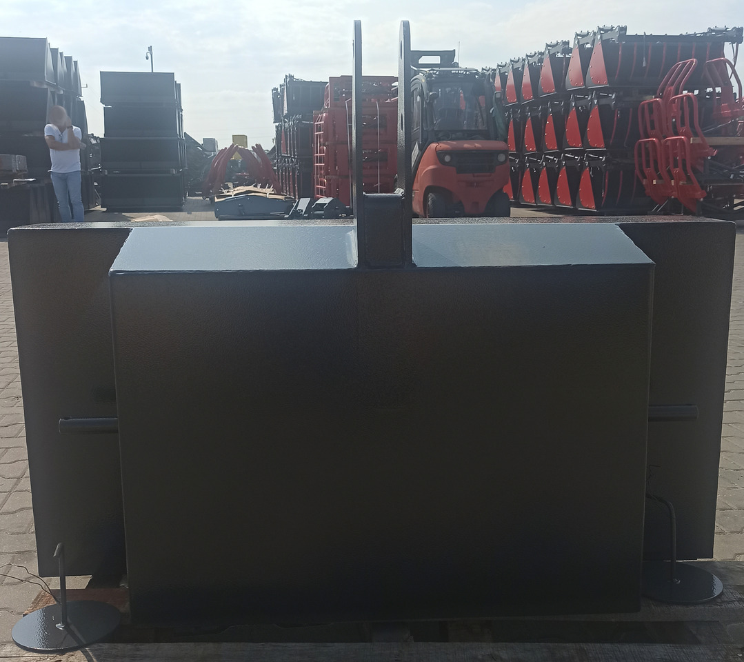 Metal-technik Balast 1500 kg - Protuuteg za Traktor: slika Metal-technik Balast 1500 kg - Protuuteg za Traktor Metal-technik Balast 1500 kg - Protuuteg za Traktor: slika Metal-technik Balast 1500 kg - Protuuteg za Traktor