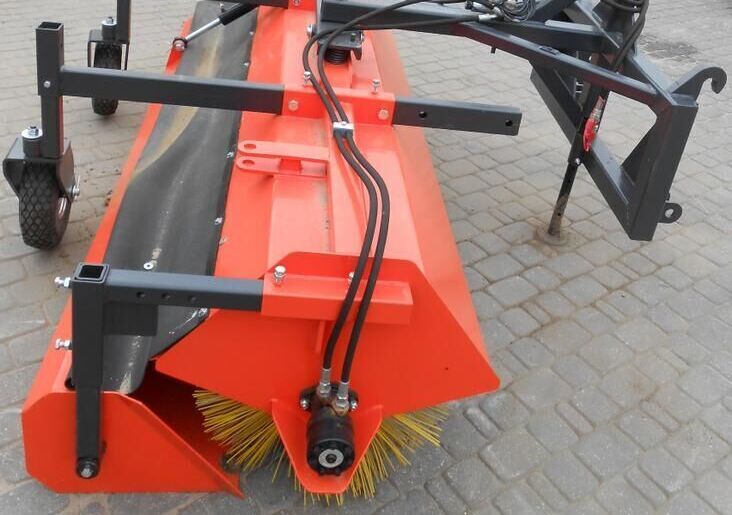 Metal-technik Sweeper/ Zamiatarka 2,4*M - Metla za Namjenska/ Posebna vozila: slika Metal-technik Sweeper/ Zamiatarka 2,4*M - Metla za Namjenska/ Posebna vozila Metal-technik Sweeper/ Zamiatarka 2,4*M - Metla za Namjenska/ Posebna vozila: slika Metal-technik Sweeper/ Zamiatarka 2,4*M - Metla za Namjenska/ Posebna vozila
